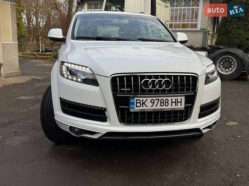 Внедорожник / Кроссовер Audi Q7 2014 в Дубно