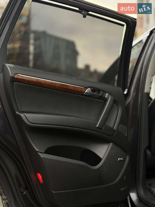 Внедорожник / Кроссовер Audi Q7 2007 в Ивано-Франковске