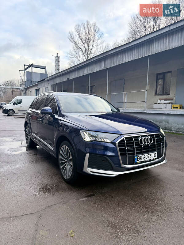 Внедорожник / Кроссовер Audi Q7 2021 в Киеве фото 5 Внедорожник / Кроссовер Audi Q7 2021 в Киеве