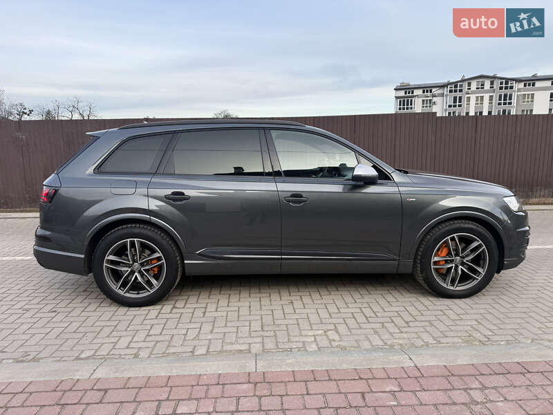 Внедорожник / Кроссовер Audi Q7 2017 в Львове