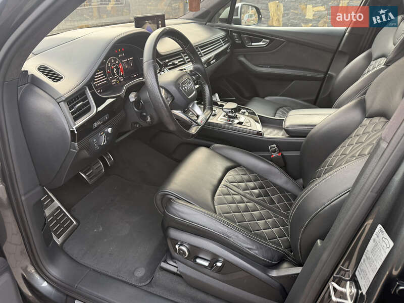 Внедорожник / Кроссовер Audi Q7 2017 в Львове