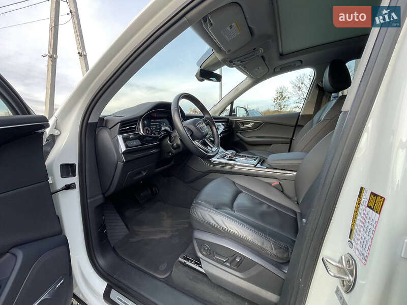 Внедорожник / Кроссовер Audi Q7 2019 в Львове