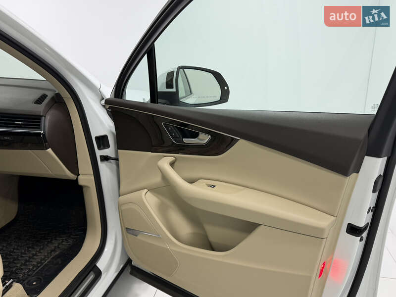 Внедорожник / Кроссовер Audi Q7 2017 в Одессе фото 26 Внедорожник / Кроссовер Audi Q7 2017 в Одессе