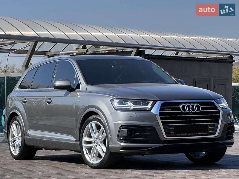 Внедорожник / Кроссовер Audi Q7 2015 в Днепре