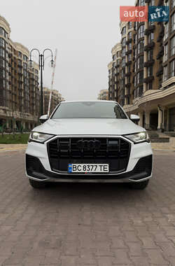 Позашляховик / Кросовер Audi Q7 2021 в Києві