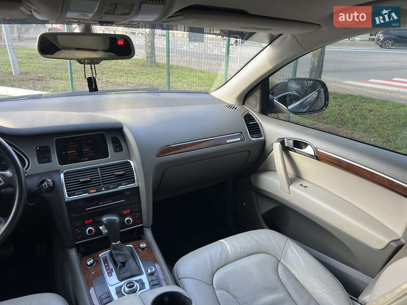 Внедорожник / Кроссовер Audi Q7 2010 в Киеве фото 29 Внедорожник / Кроссовер Audi Q7 2010 в Киеве