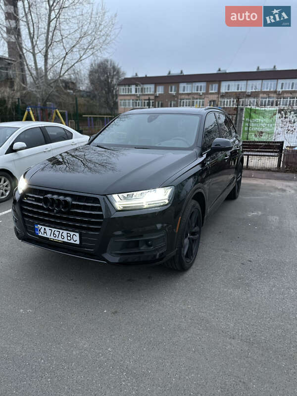 Внедорожник / Кроссовер Audi Q7 2017 в Киеве