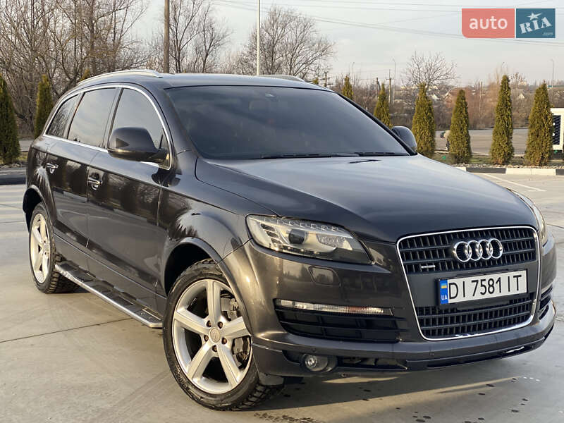 Внедорожник / Кроссовер Audi Q7 2008 в Звягеле