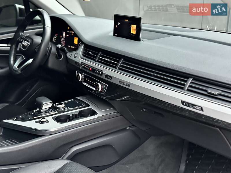 Внедорожник / Кроссовер Audi Q7 2017 в Киеве фото 45 Внедорожник / Кроссовер Audi Q7 2017 в Киеве
