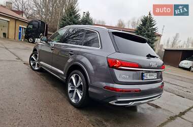 Внедорожник / Кроссовер Audi Q7 2022 в Днепре