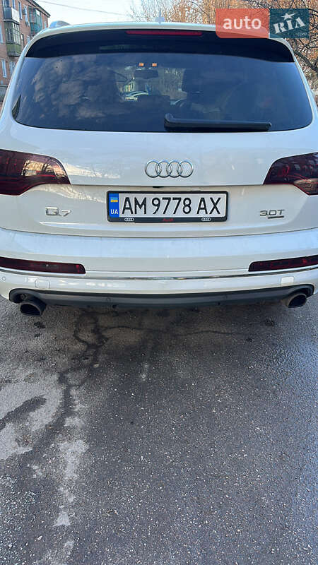 Внедорожник / Кроссовер Audi Q7 2013 в Коростене