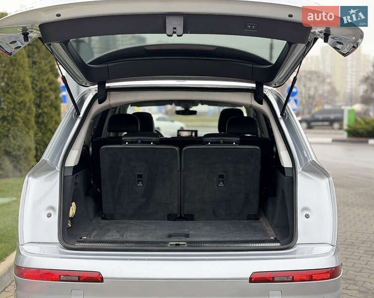 Внедорожник / Кроссовер Audi Q7 2018 в Киеве фото 27 Внедорожник / Кроссовер Audi Q7 2018 в Киеве