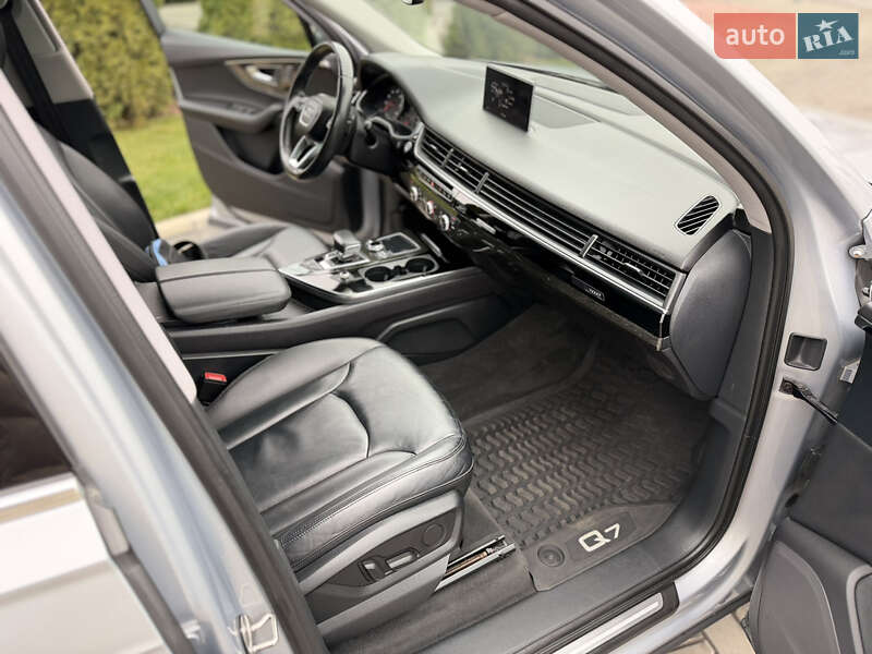 Внедорожник / Кроссовер Audi Q7 2018 в Киеве фото 48 Внедорожник / Кроссовер Audi Q7 2018 в Киеве