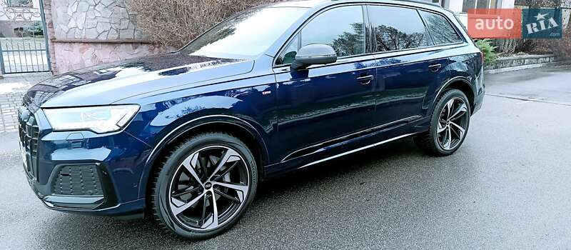 Внедорожник / Кроссовер Audi Q7 2022 в Киеве фото 12 Внедорожник / Кроссовер Audi Q7 2022 в Киеве