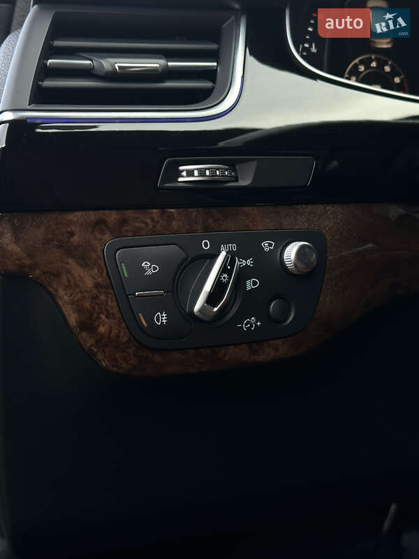 Внедорожник / Кроссовер Audi Q7 2017 в Сарнах