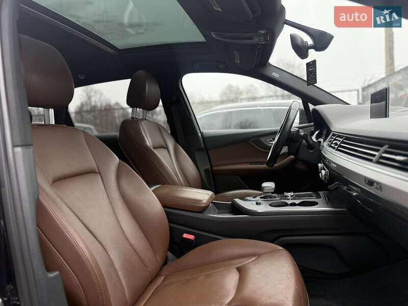 Внедорожник / Кроссовер Audi Q7 2016 в Каменец-Подольском