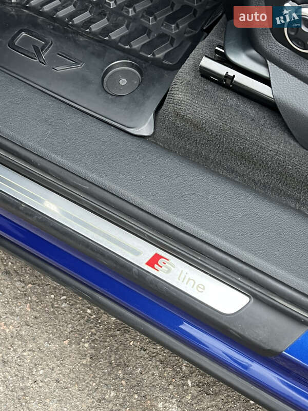 Позашляховик / Кросовер Audi Q7 2016 в Одесі