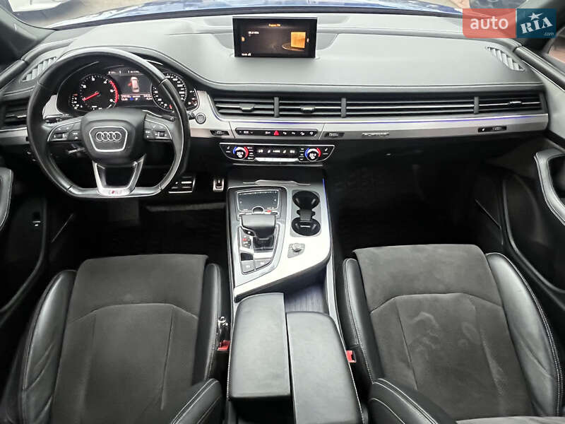 Позашляховик / Кросовер Audi Q7 2016 в Одесі