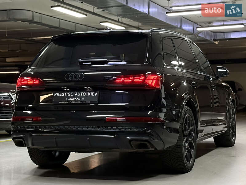 Внедорожник / Кроссовер Audi Q7 2024 в Киеве
