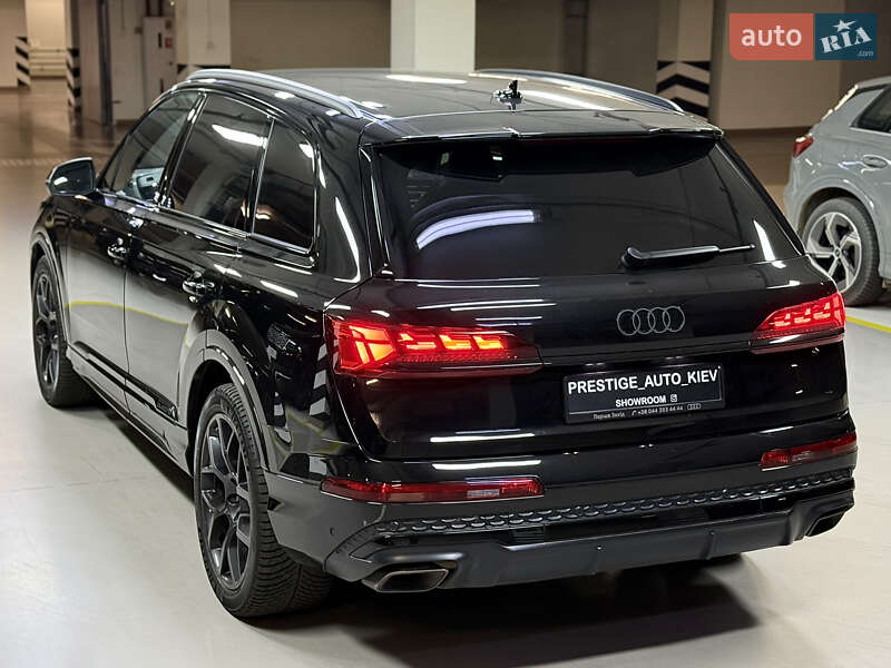 Внедорожник / Кроссовер Audi Q7 2024 в Киеве