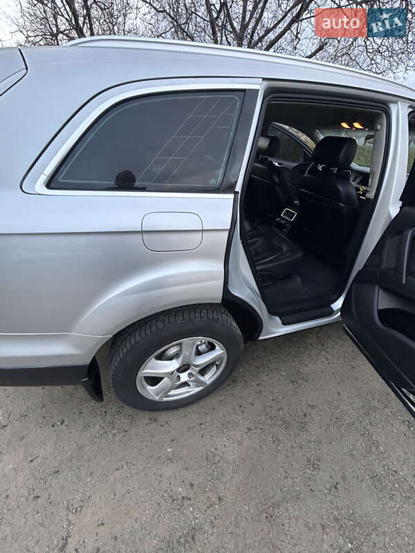 Внедорожник / Кроссовер Audi Q7 2007 в Сокирянах