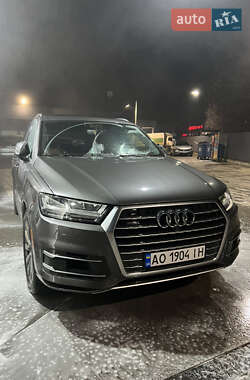 Внедорожник / Кроссовер Audi Q7 2018 в Ужгороде