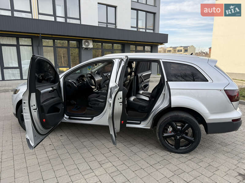 Внедорожник / Кроссовер Audi Q7 2006 в Новояворовске