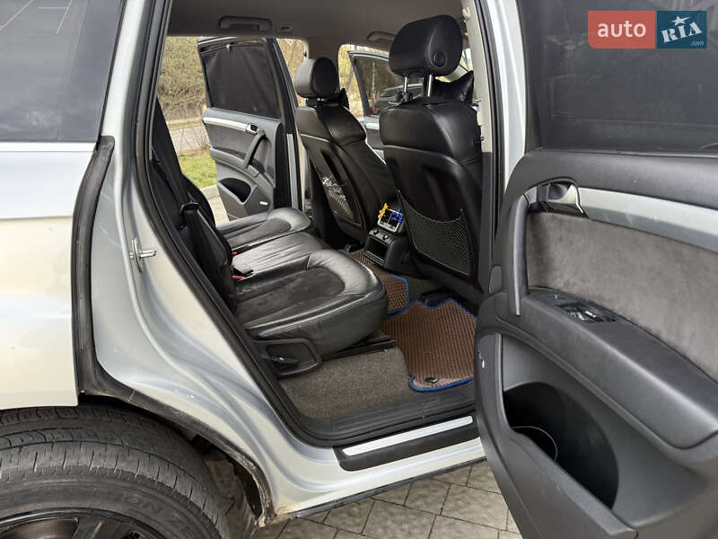 Внедорожник / Кроссовер Audi Q7 2006 в Новояворовске