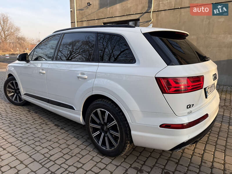 Внедорожник / Кроссовер Audi Q7 2016 в Коломые