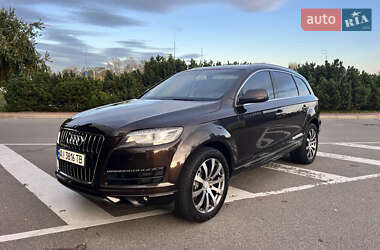 Позашляховик / Кросовер Audi Q7 2011 в Києві