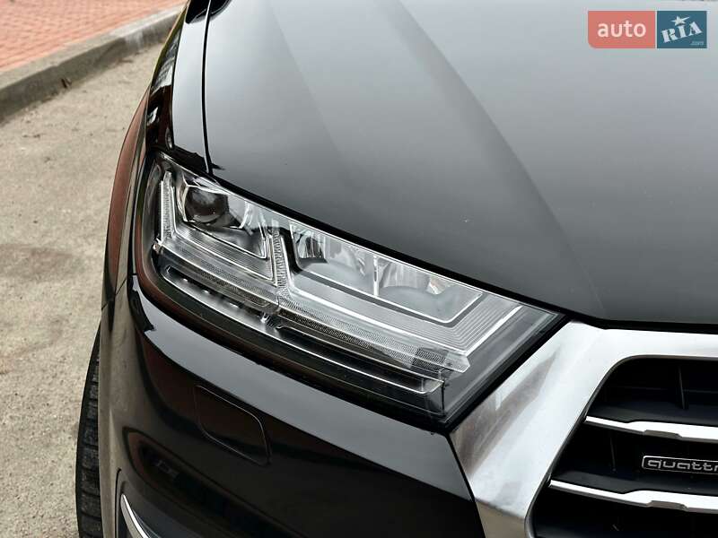 Внедорожник / Кроссовер Audi Q7 2016 в Киеве