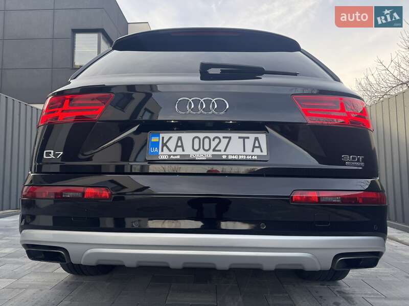 Внедорожник / Кроссовер Audi Q7 2018 в Киеве