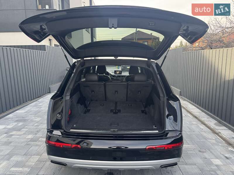 Внедорожник / Кроссовер Audi Q7 2018 в Киеве