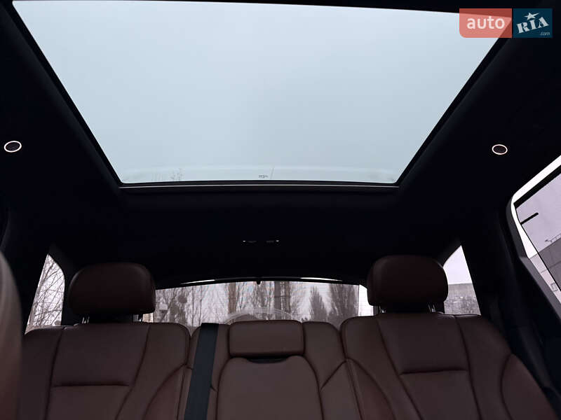 Внедорожник / Кроссовер Audi Q7 2016 в Киеве