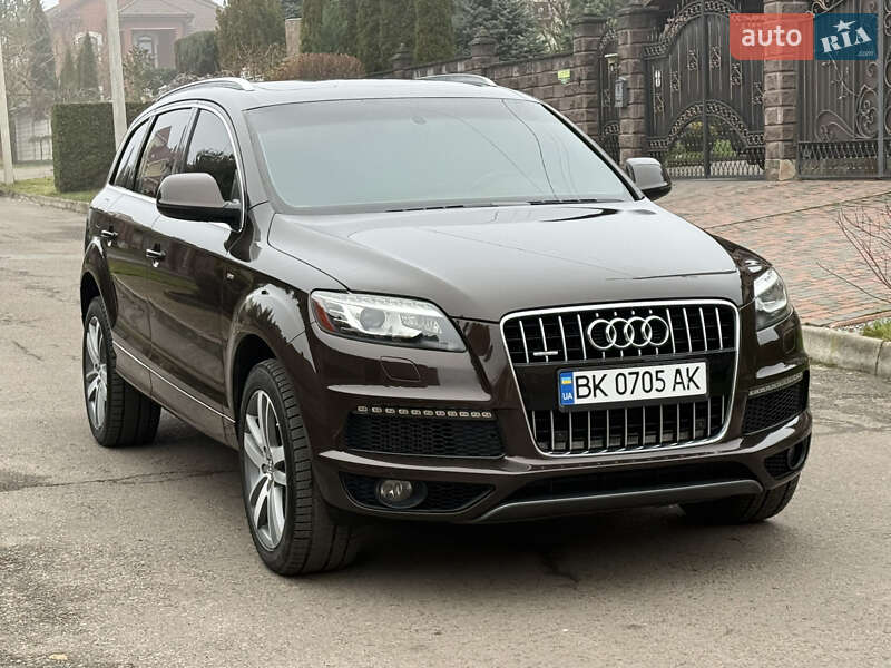 Внедорожник / Кроссовер Audi Q7 2010 в Ровно