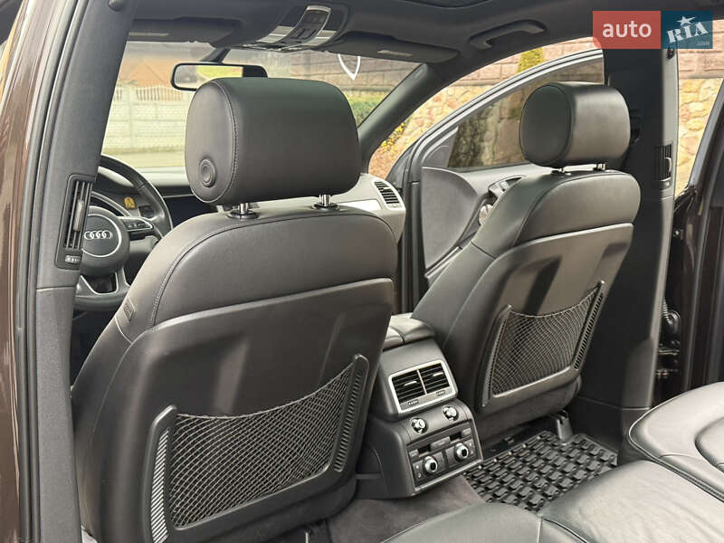 Внедорожник / Кроссовер Audi Q7 2010 в Ровно