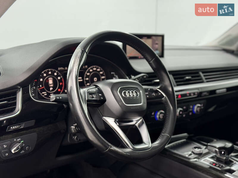 Внедорожник / Кроссовер Audi Q7 2019 в Одессе