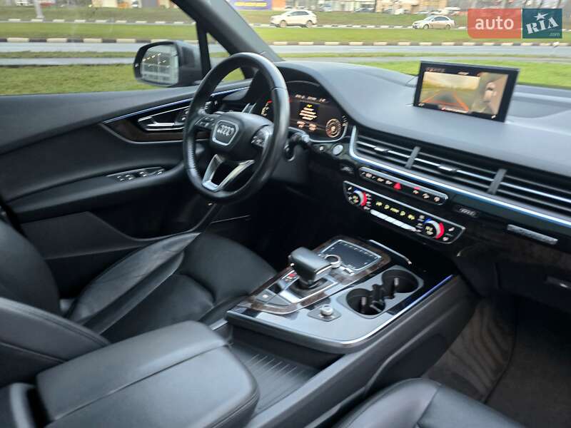 Внедорожник / Кроссовер Audi Q7 2016 в Харькове