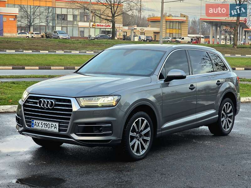 Внедорожник / Кроссовер Audi Q7 2016 в Харькове