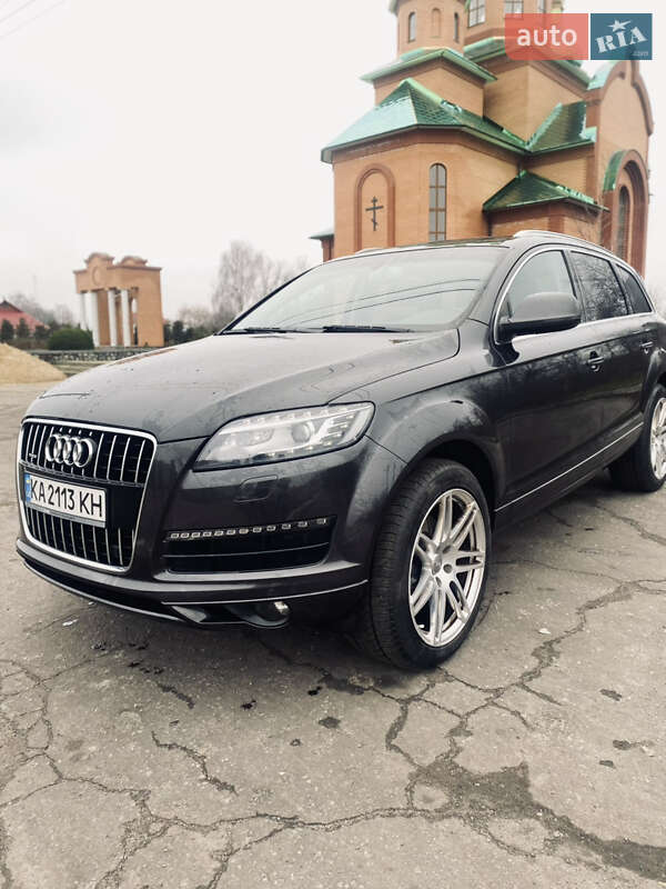 Внедорожник / Кроссовер Audi Q7 2009 в Киеве