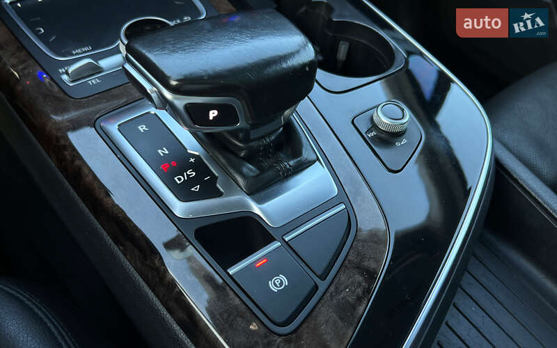 Внедорожник / Кроссовер Audi Q7 2016 в Львове