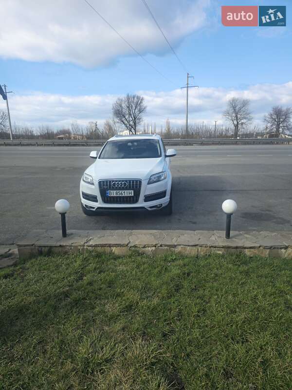Внедорожник / Кроссовер Audi Q7 2012 в Полтаве