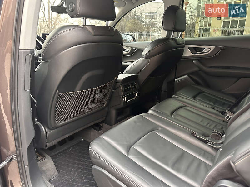 Внедорожник / Кроссовер Audi Q7 2017 в Киеве фото 9 Внедорожник / Кроссовер Audi Q7 2017 в Киеве
