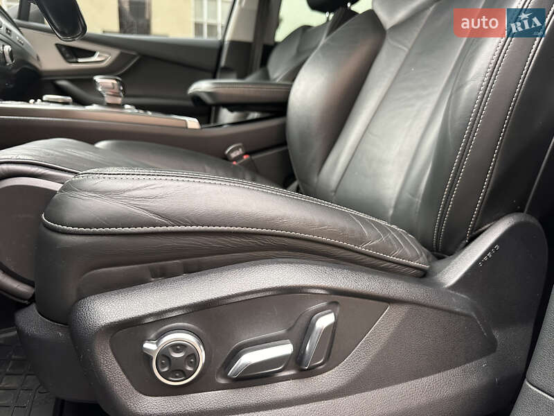 Внедорожник / Кроссовер Audi Q7 2017 в Киеве фото 13 Внедорожник / Кроссовер Audi Q7 2017 в Киеве