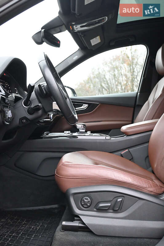 Внедорожник / Кроссовер Audi Q7 2019 в Луцке