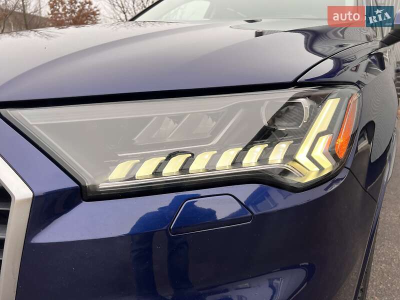 Внедорожник / Кроссовер Audi Q7 2020 в Сумах