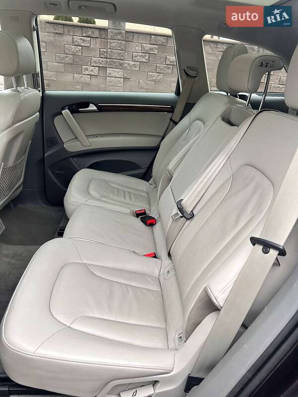 Внедорожник / Кроссовер Audi Q7 2012 в Ровно