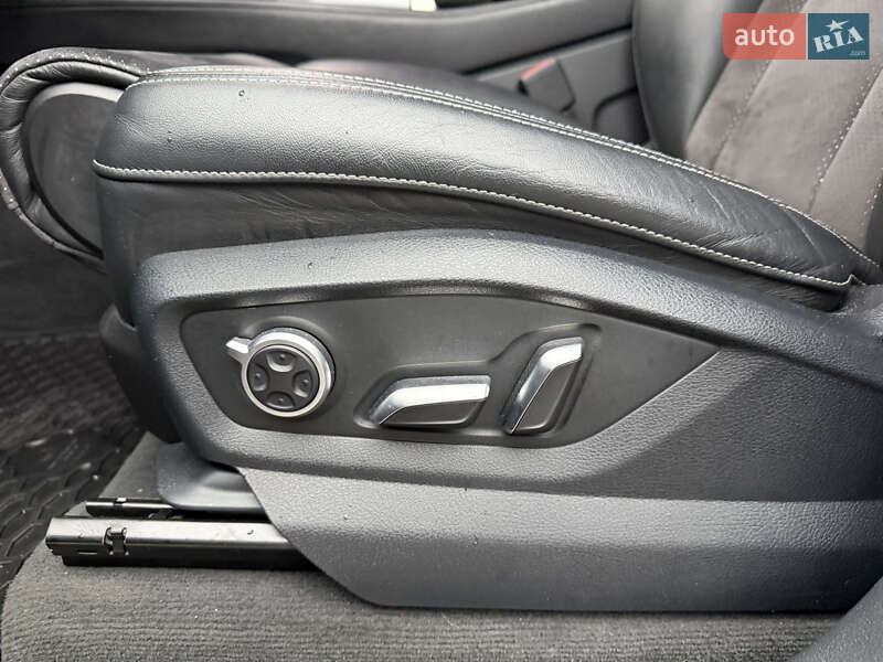 Внедорожник / Кроссовер Audi Q7 2015 в Чернигове