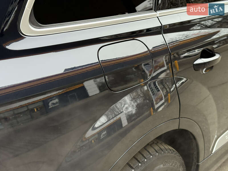 Внедорожник / Кроссовер Audi Q7 2017 в Днепре