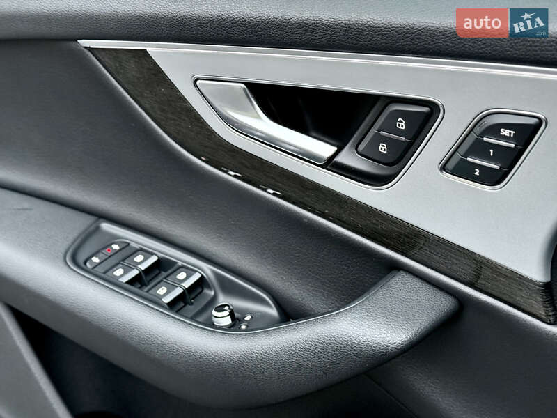 Внедорожник / Кроссовер Audi Q7 2019 в Днепре